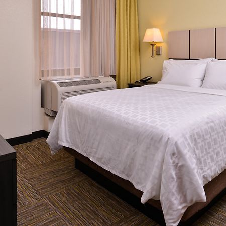 Candlewood Suites Terre Haute By Ihg Exteriör bild