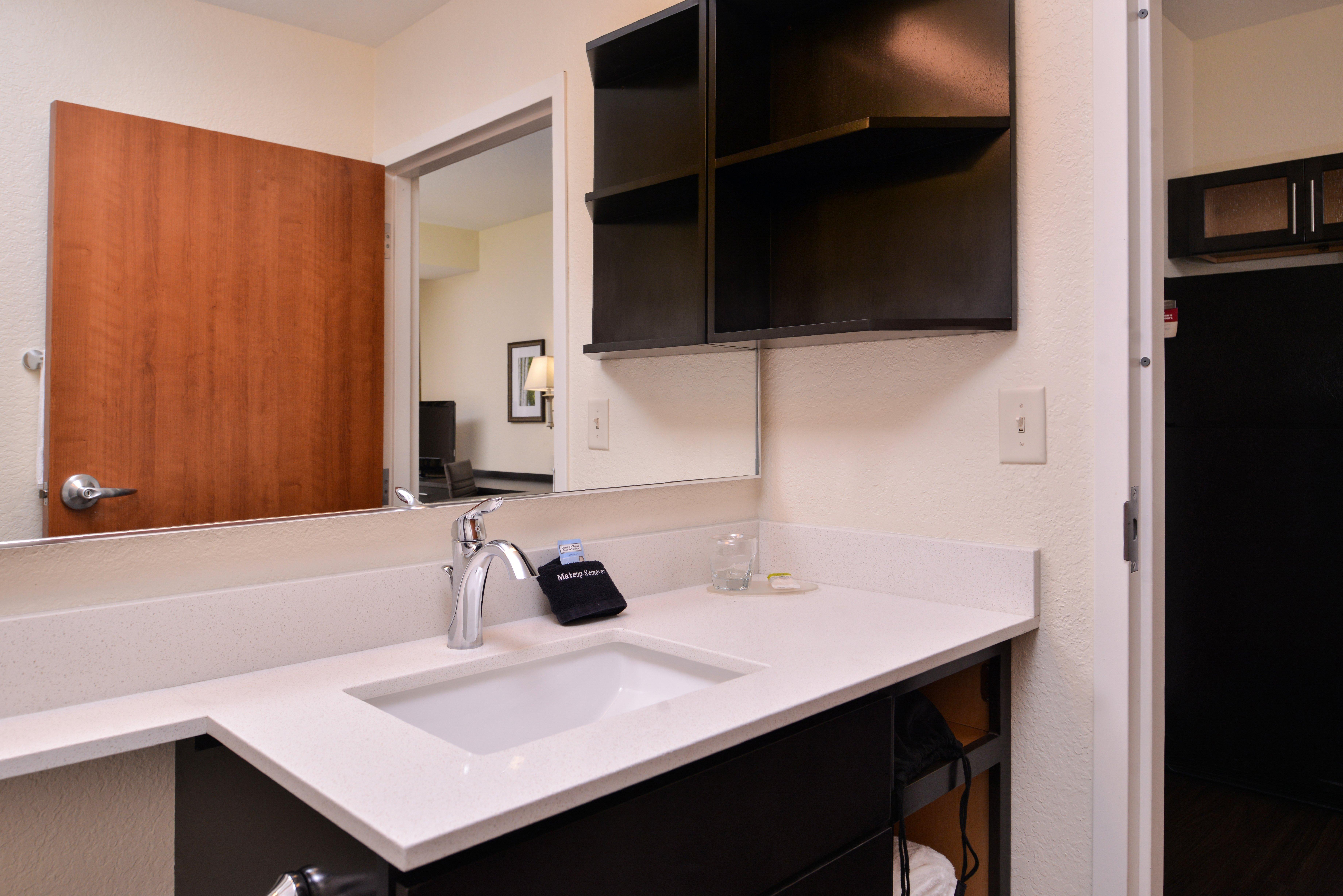Candlewood Suites Terre Haute By Ihg Exteriör bild