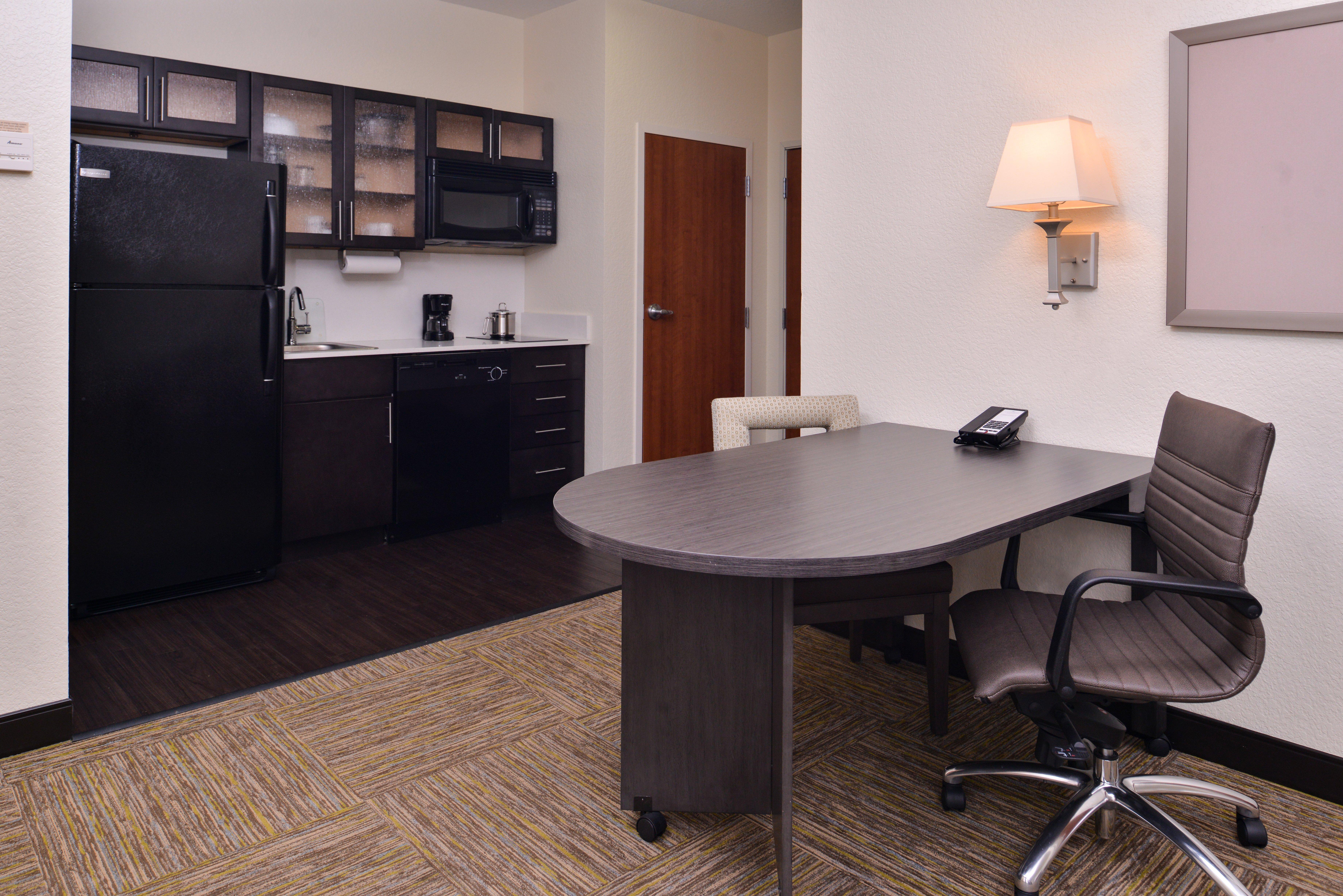 Candlewood Suites Terre Haute By Ihg Exteriör bild