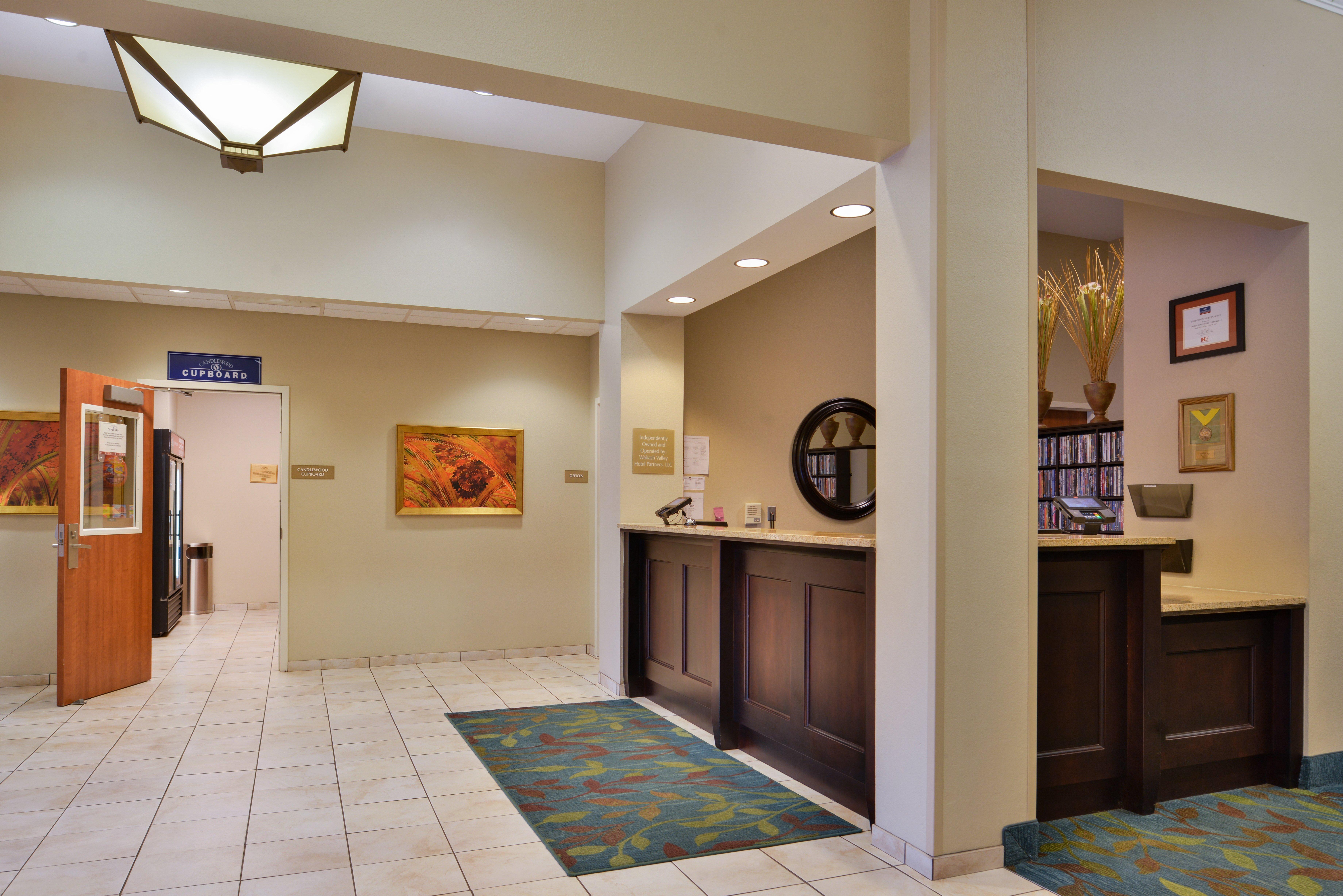 Candlewood Suites Terre Haute By Ihg Exteriör bild